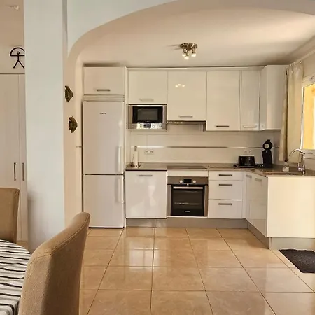 Holiday home Homes Of Spain, Casa Duplex Playas Del Sur, 400m Del Mar , Wifi *