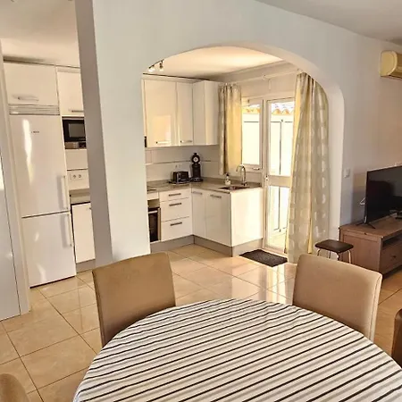 Homes Of Spain, Casa Duplex Playas Del Sur, 400m Del Mar , Wifi
